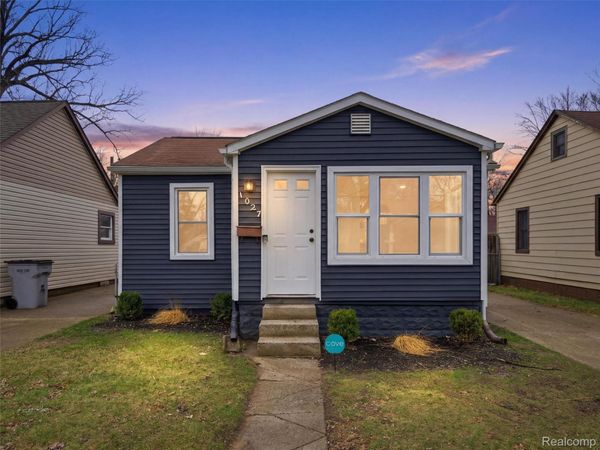 1027 E Milton Avenue , Hazel Park, Mi 48030