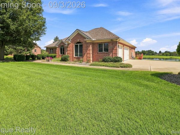 9217 Mirage Lake Drive, York Township, Mi 48160