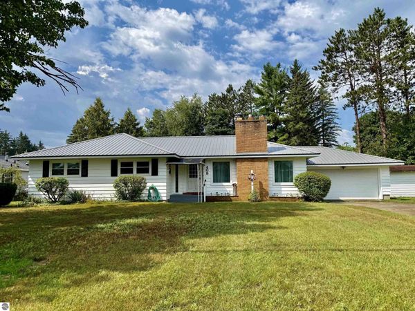 409 Front Street N, Lake City, MI 49651