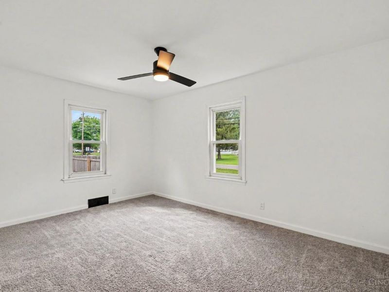 6467 Smith Road, Goshen Township, OH 45140 Photo 9