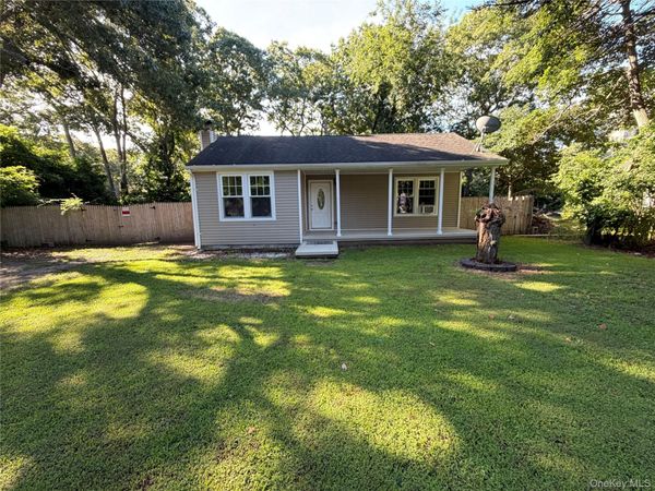 20 Pitts Avenue , Mastic, NY 11950