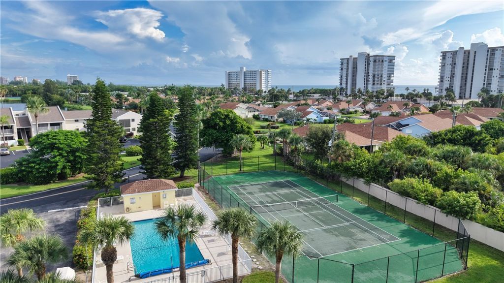 3209 S Lakeview Circle, Unit 8105, Hutchinson Island, FL 34949 Photo