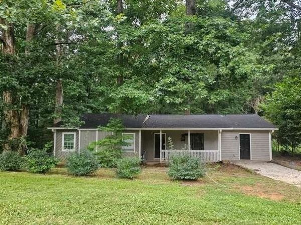 520 Snowfall Terrace , Palmetto, GA 30268