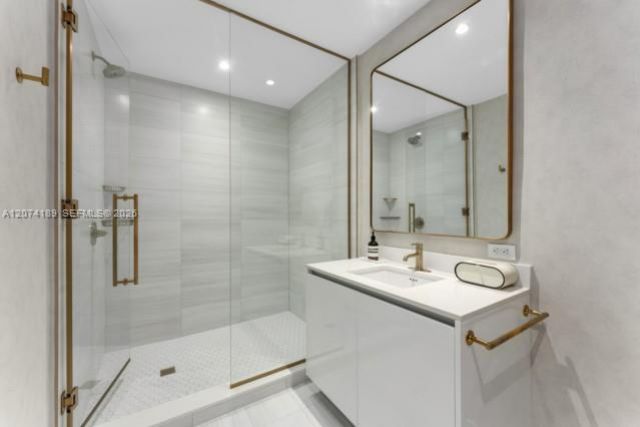 2678 Tigertail Ave , Unit 302, Miami, FL 33133 Photo