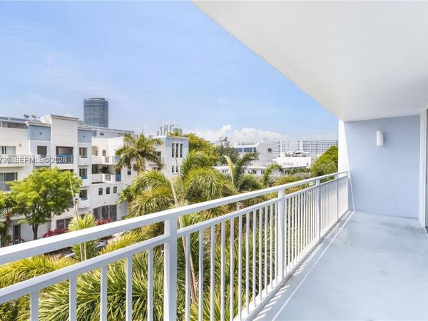1045 10th St, Unit 402, Miami Beach, FL 33139