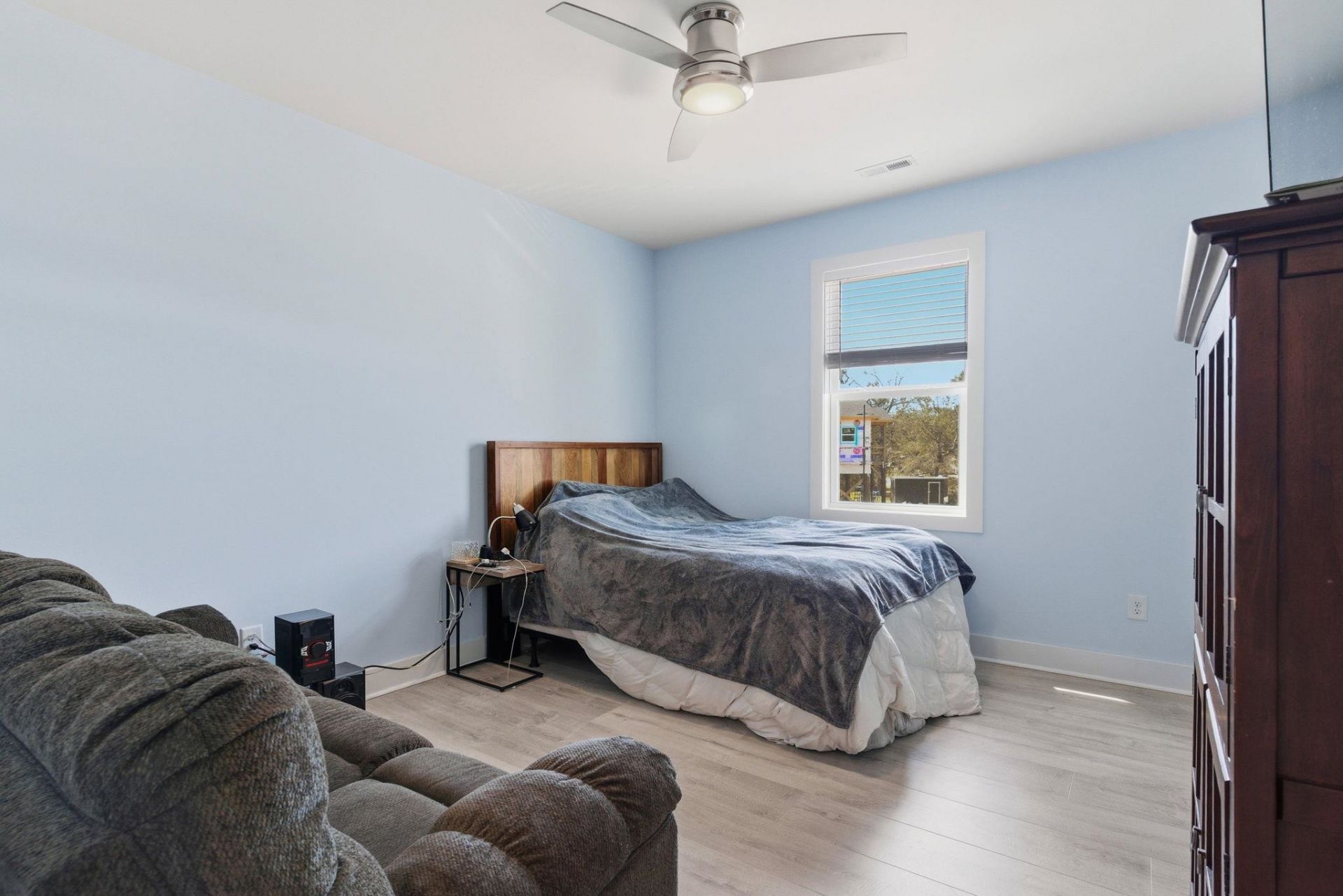 400 Elizabeth Dr.  Photo 21
