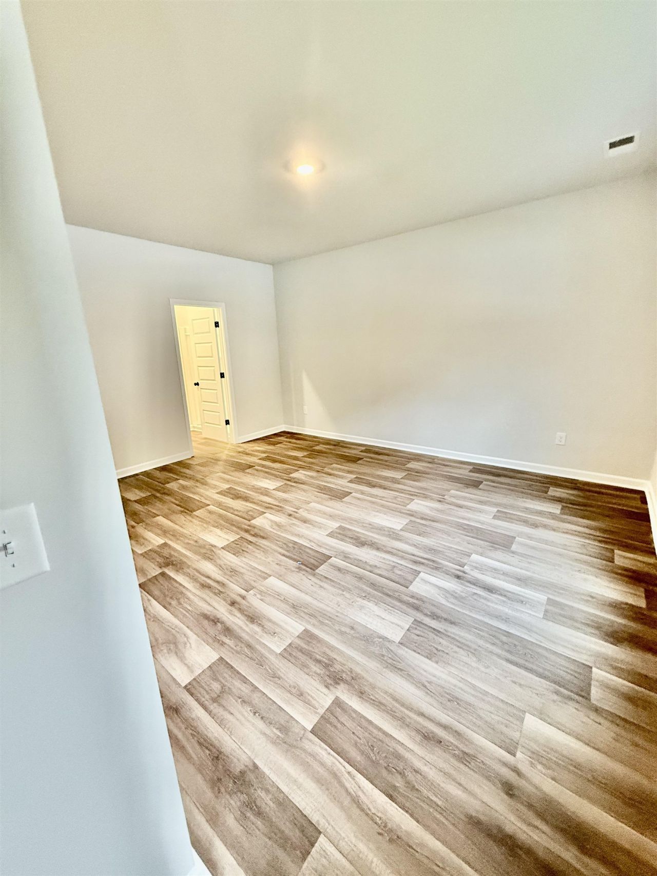 500 Cambria Dr  Photo 12