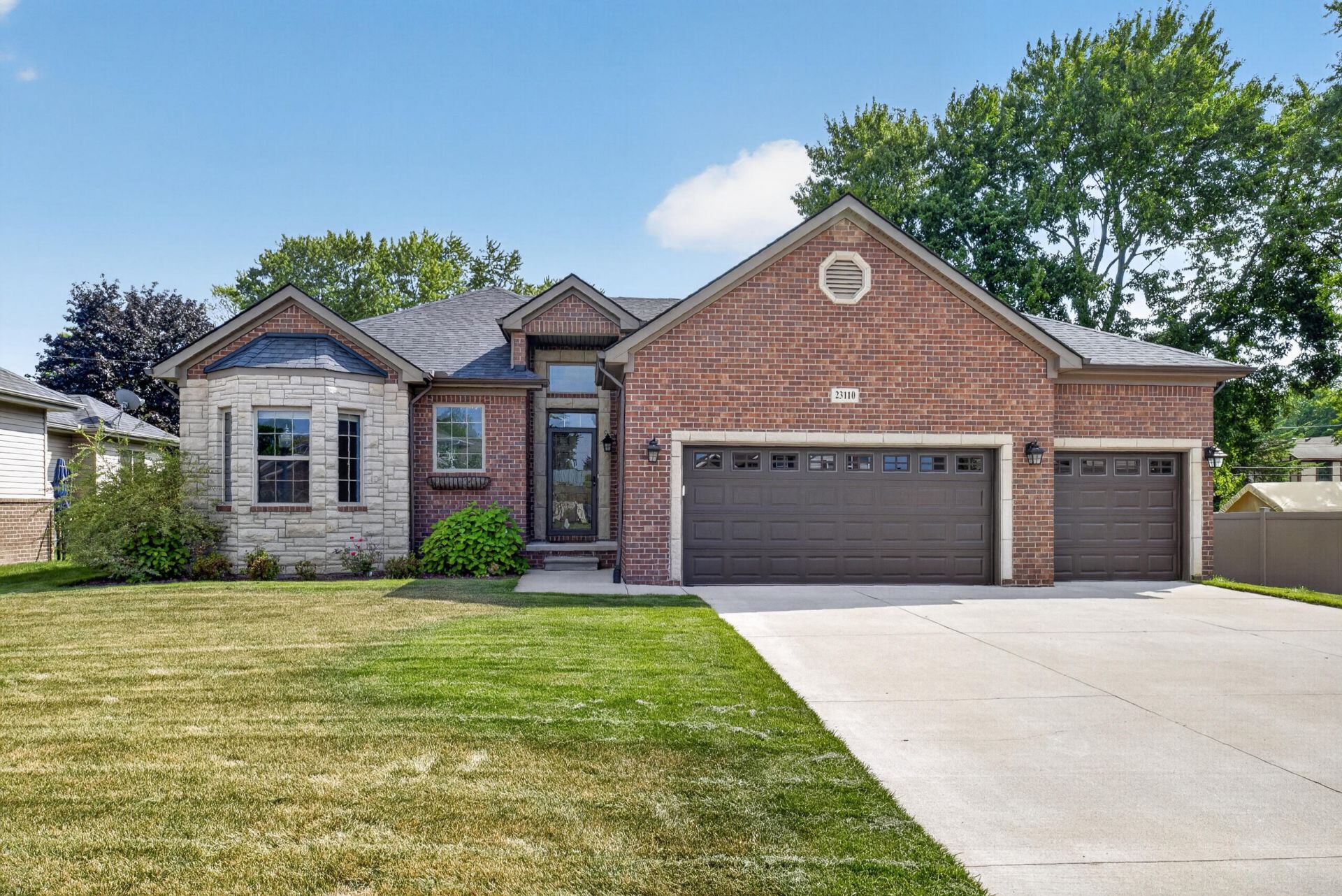 23110 Merlene Drive, Macomb, MI 48042 Main Photo