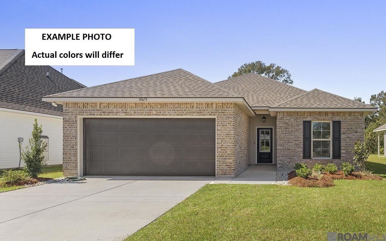 524 Westview Crossing Pkwy, Port Allen, LA 70767 Main Photo
