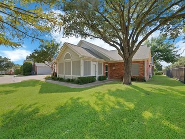 6132 Haley Lane, Fort Worth, TX 76132