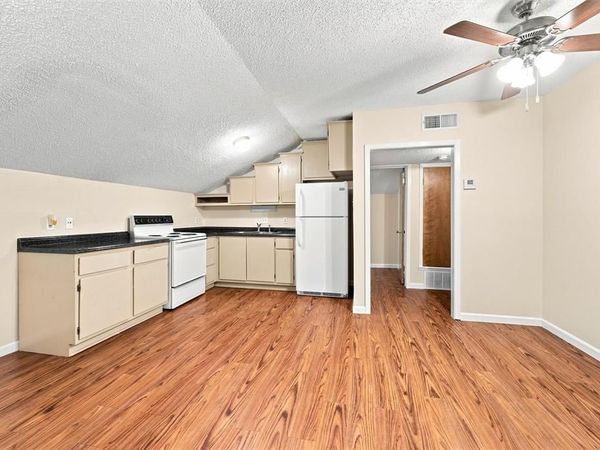 410 W Franklin Street , Unit 10, Waxahachie, TX 75165