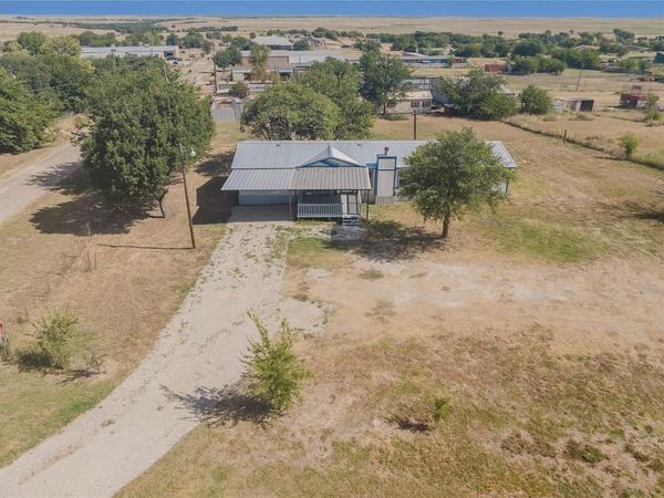 9800 2nd Street , Joshua, TX 76058