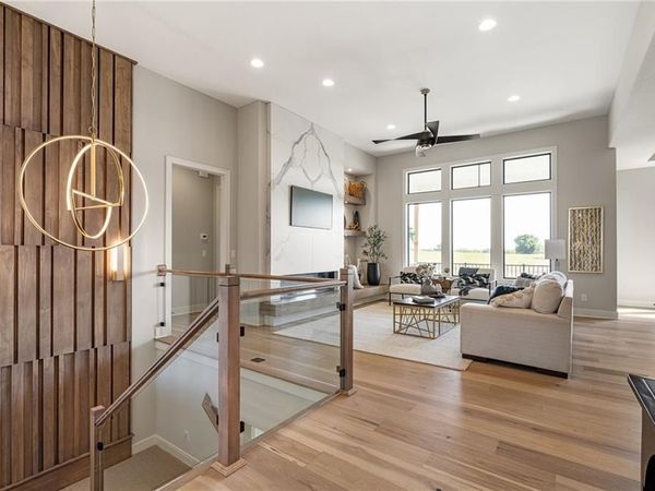 11559 S Sunray Drive, Olathe, KS 66061