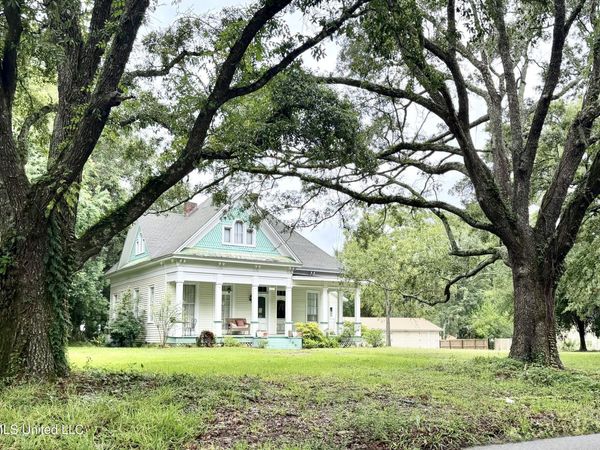 3807 Dantzler Street, Moss Point, MS 39563