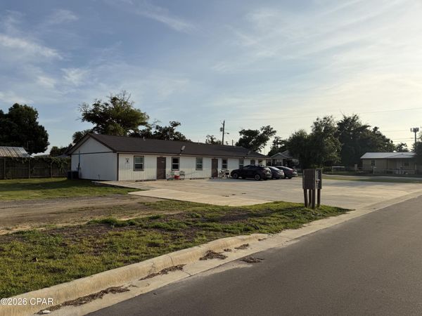 2600 E 1st Plaza , Panama City, FL 32401