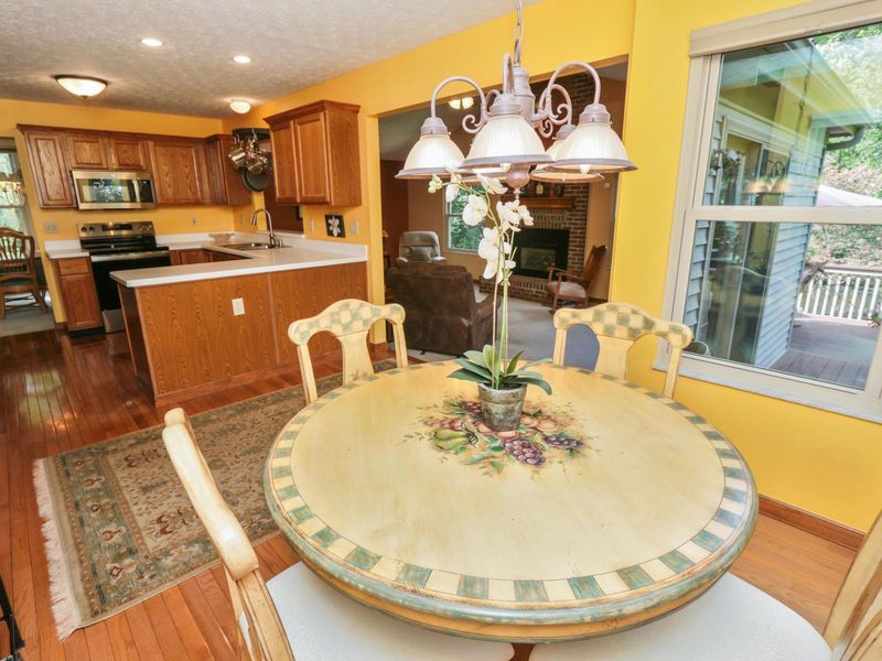 1134 Summer Hill Circle, Columbus, OH 43230 Photo 18