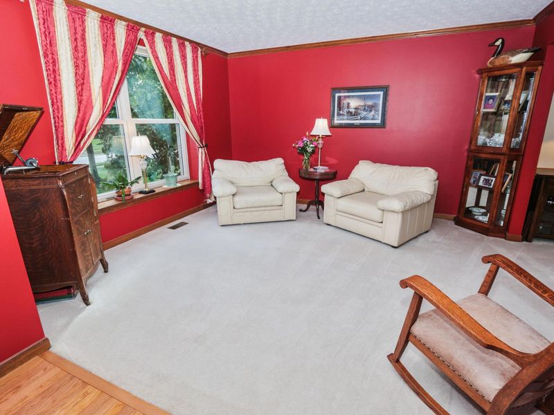 1134 Summer Hill Circle, Columbus, OH 43230 Photo 5