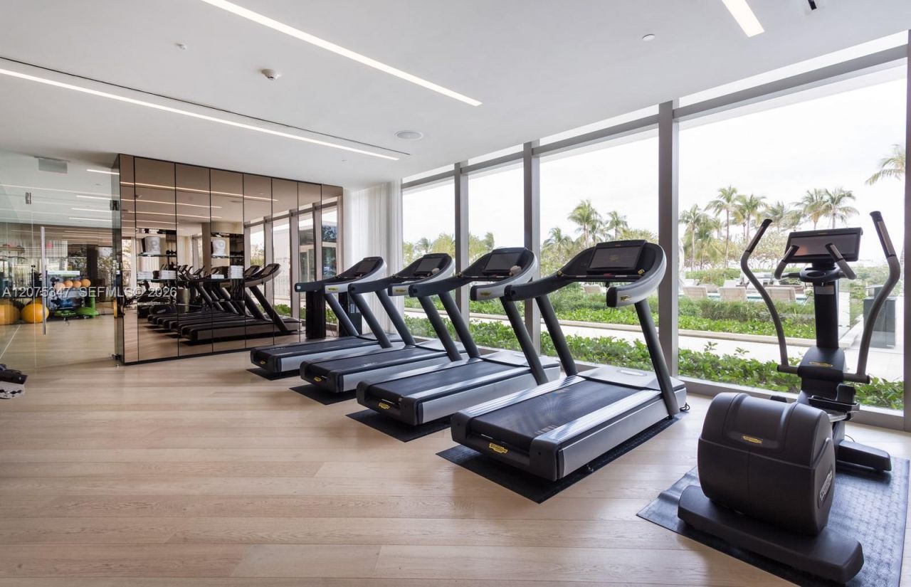 10201 Collins Ave , Unit 907, Bal Harbour, FL 33154 Photo