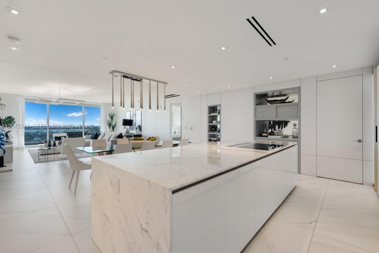 10201 Collins Ave , Unit 907, Bal Harbour, FL 33154 Photo