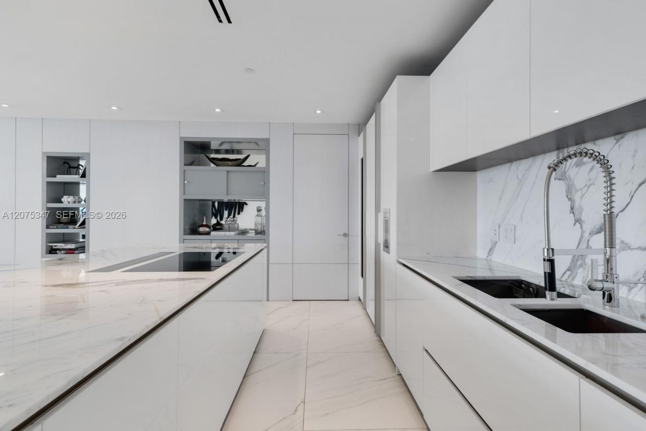 10201 Collins Ave , Unit 907, Bal Harbour, FL 33154 Photo