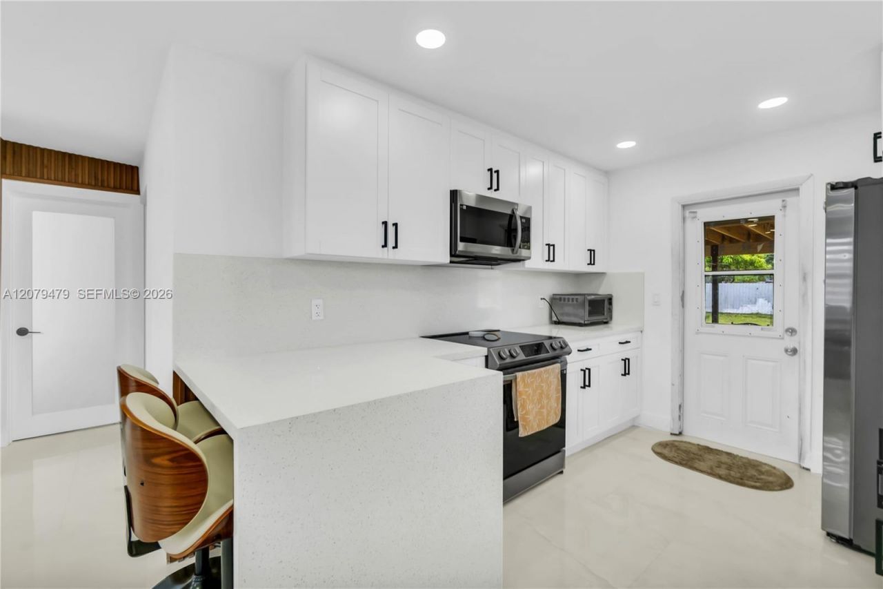 10420 SW 182nd St, Miami, FL 33157 Photo