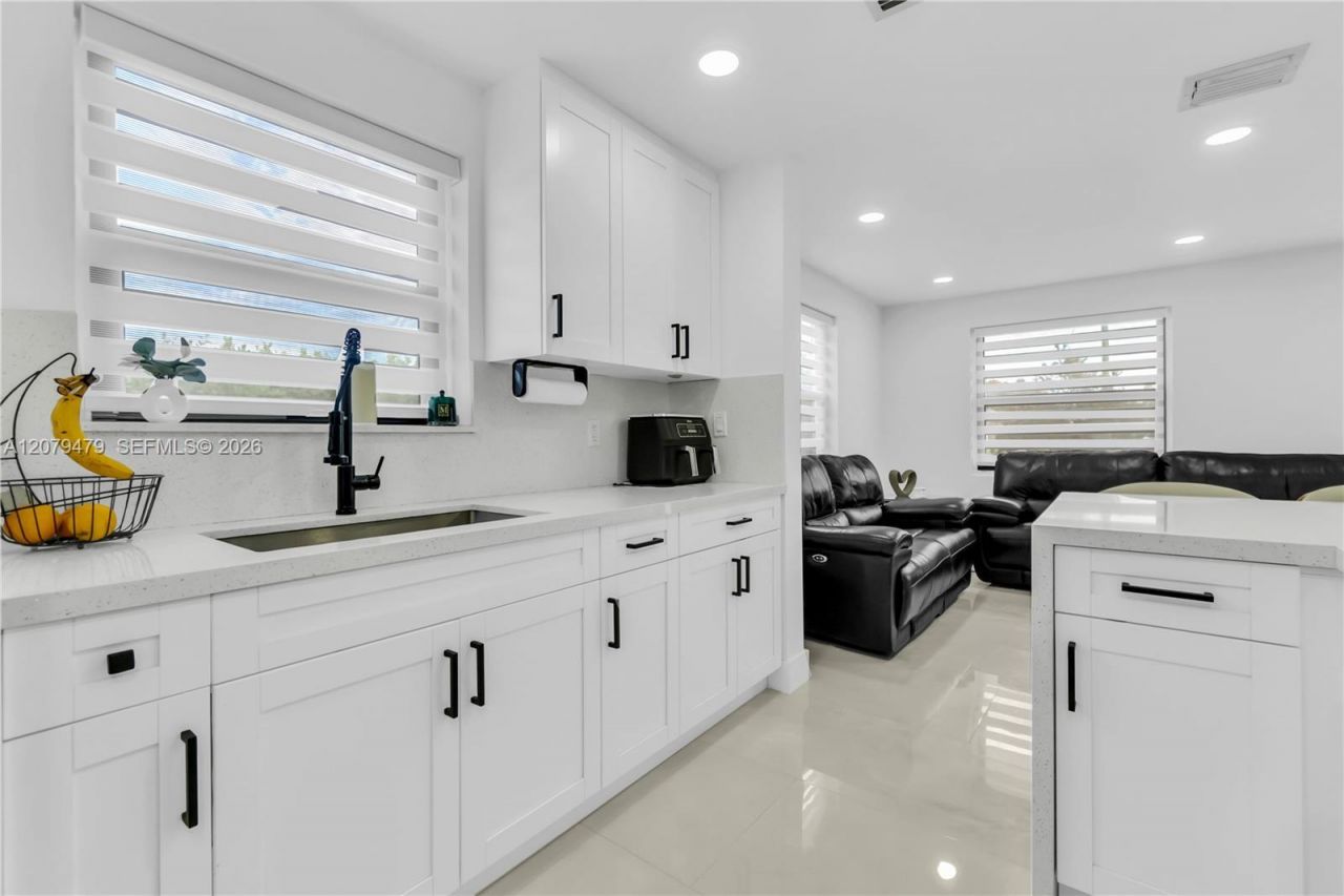 10420 SW 182nd St, Miami, FL 33157 Photo