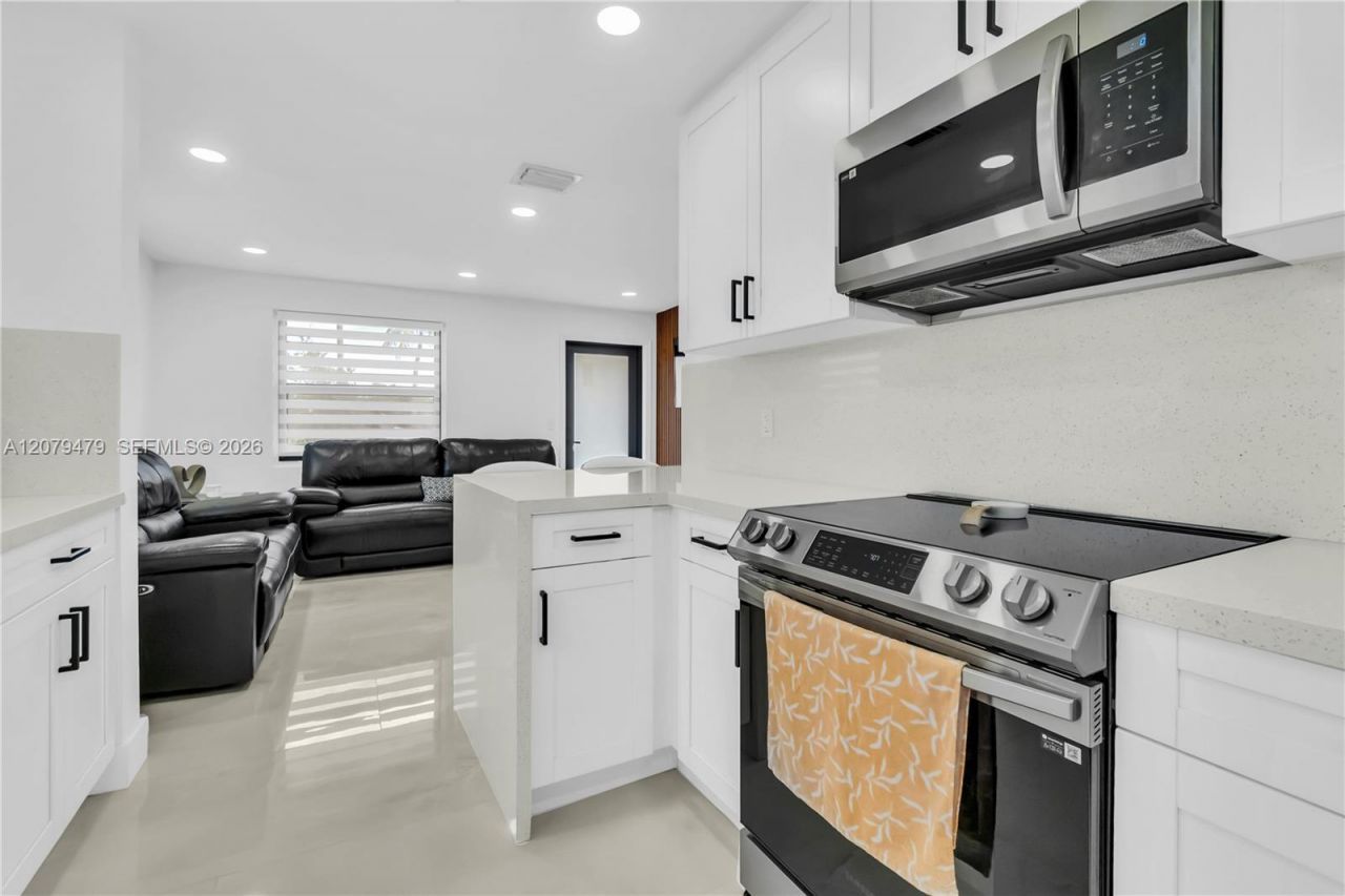 10420 SW 182nd St, Miami, FL 33157 Photo