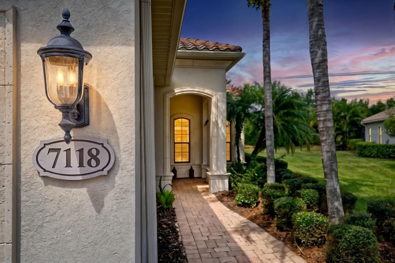 7118 Westhill Court, Bradenton, FL 34202 Photo