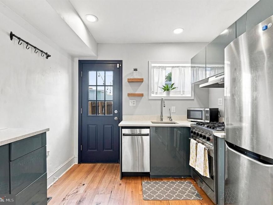 113 Titan Street, Philadelphia, PA 19147 Main Photo