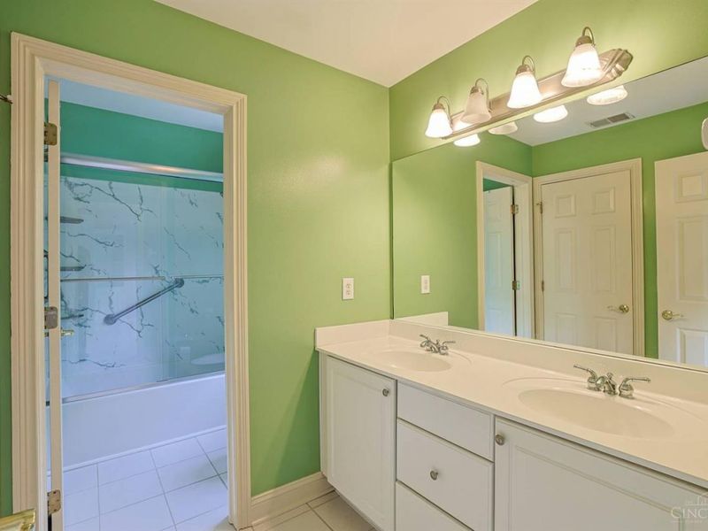 5512 Charleston Woods Drive, Liberty Township, OH 45044 Photo 48