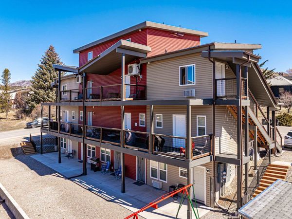 27 S 4th West, Lava Hot Springs, ID 83246