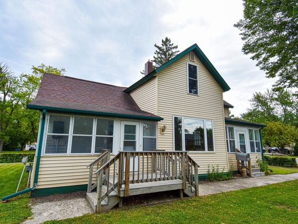 621 1st Street E, Thief River Falls, MN 56701
