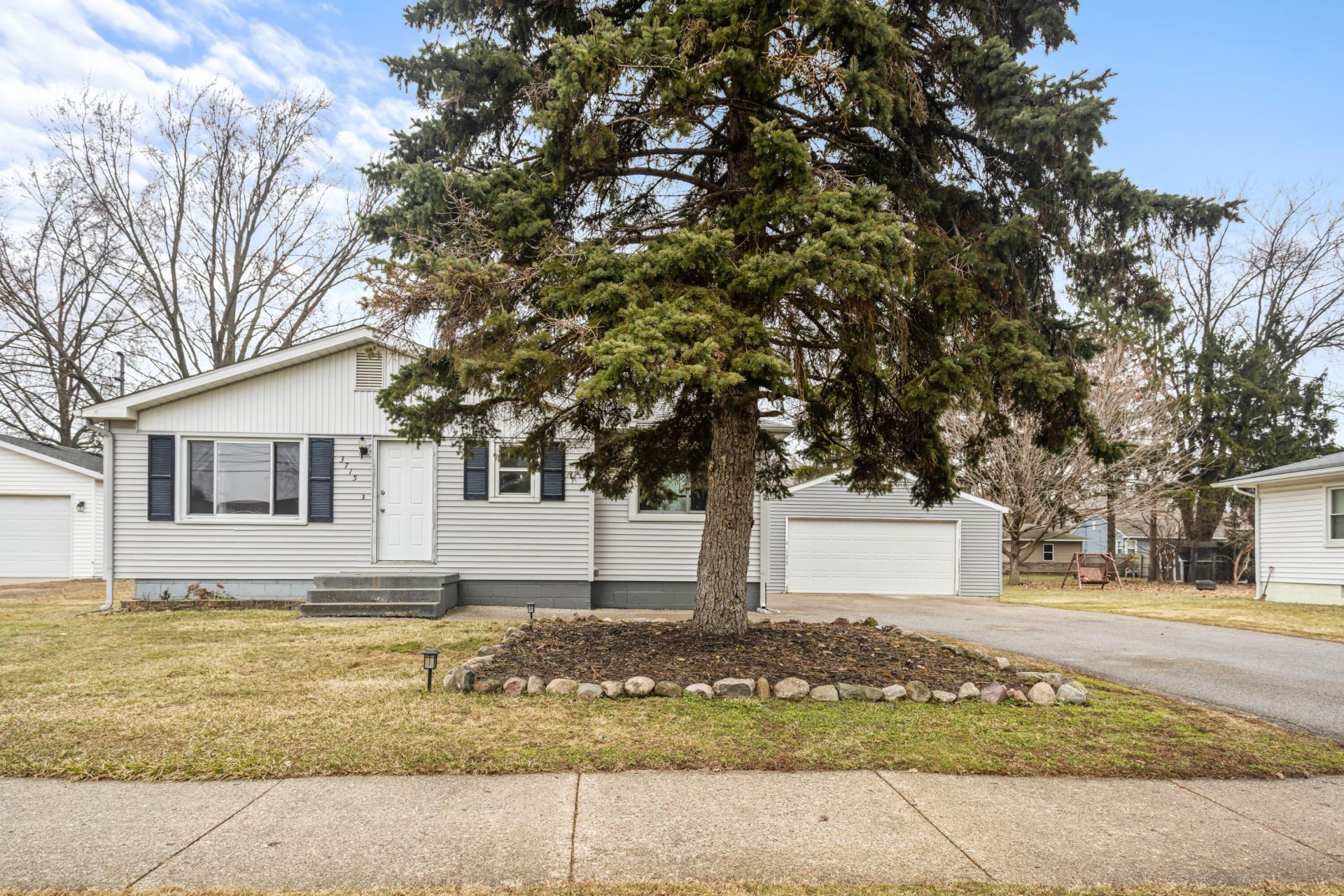 3715 Grant Street, Hudsonville, MI 49426 Main Photo