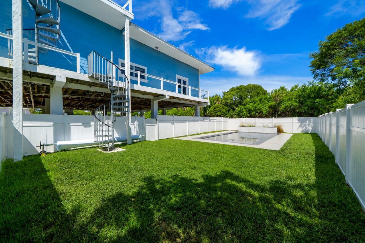 235 Tropical Avenue, Marathon, FL 33050 Photo