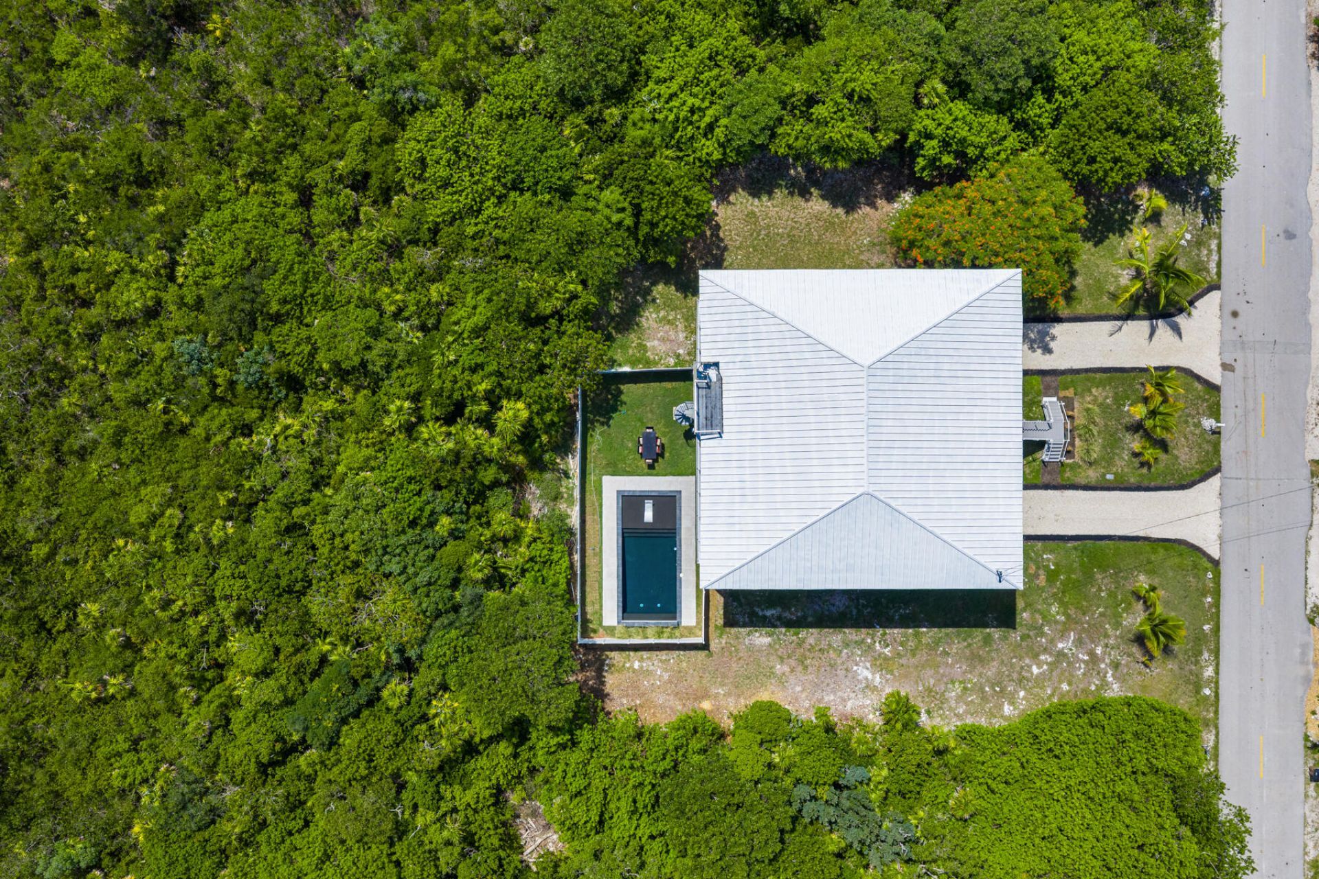 235 Tropical Avenue, Marathon, FL 33050 Photo