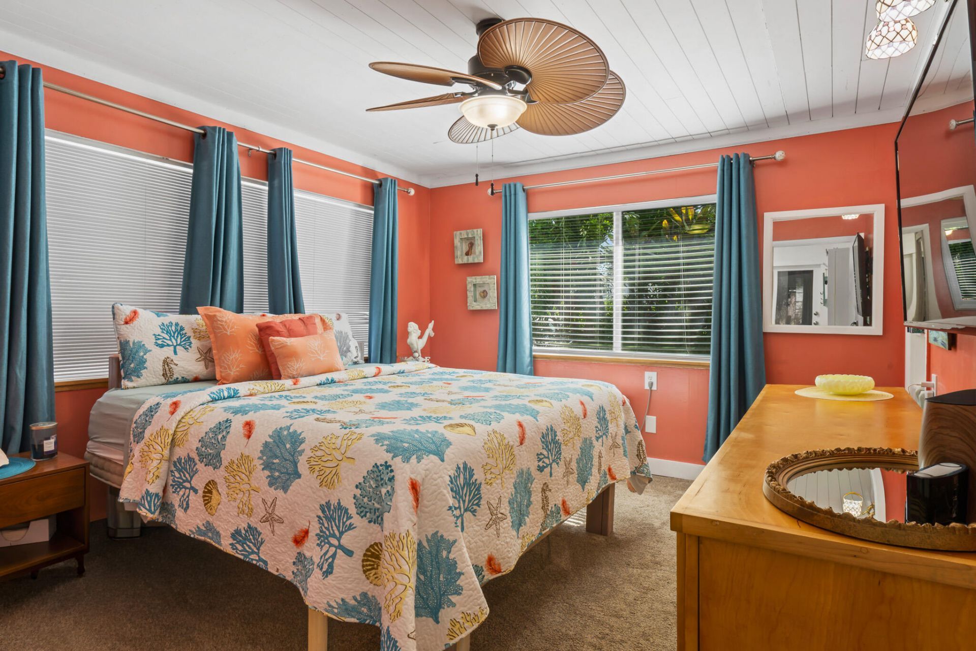 12 Bay Drive, Saddle Bunch, FL 33040 Photo