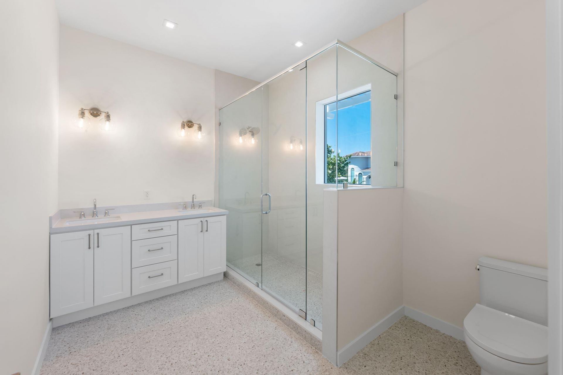 111 Avenue D, Unit 2, Marathon, FL 33050 Photo