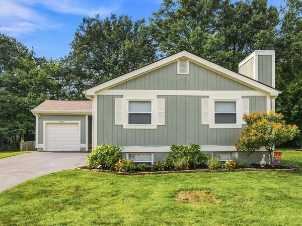 8819 Greenburg Drive, Powell, OH 43065