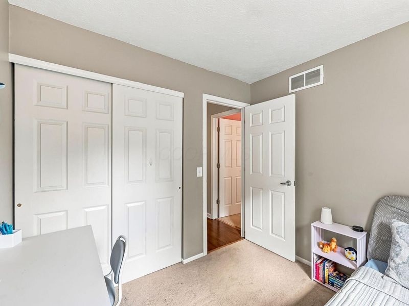 8819 Greenburg Drive, Powell, OH 43065 Photo 17