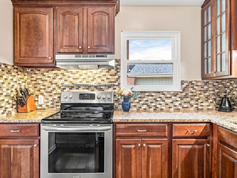 8819 Greenburg Drive, Powell, OH 43065 Photo 6