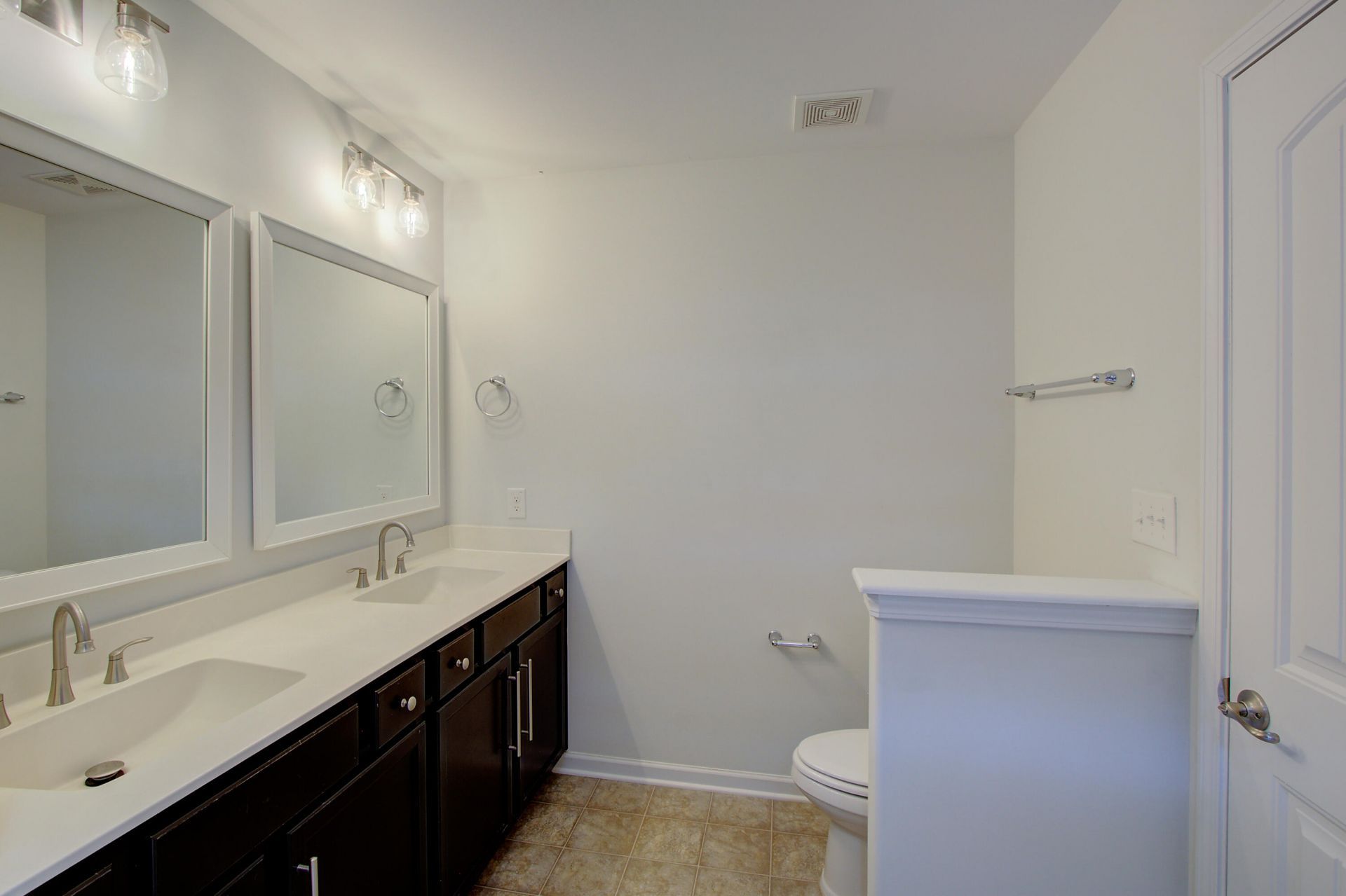 221 S Lamplighter Lane Photo 18