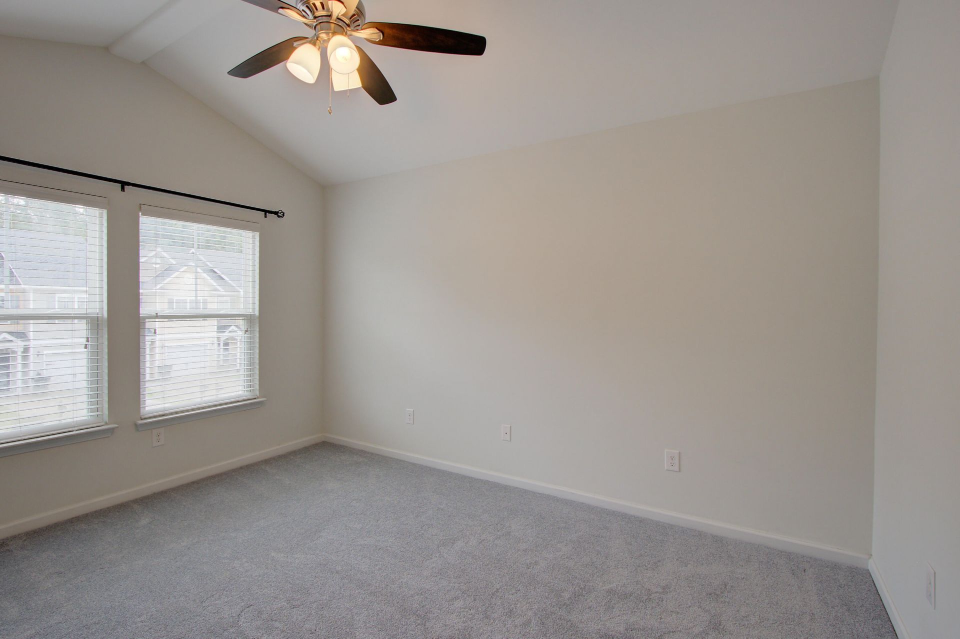 221 S Lamplighter Lane Photo 20