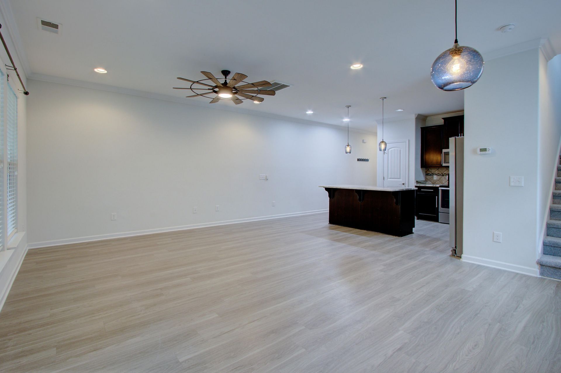 221 S Lamplighter Lane Photo 8