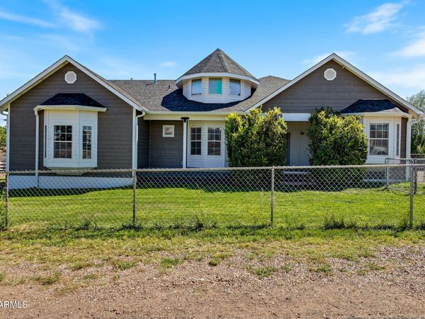927 W SIESTA Drive, Taylor, AZ 85939