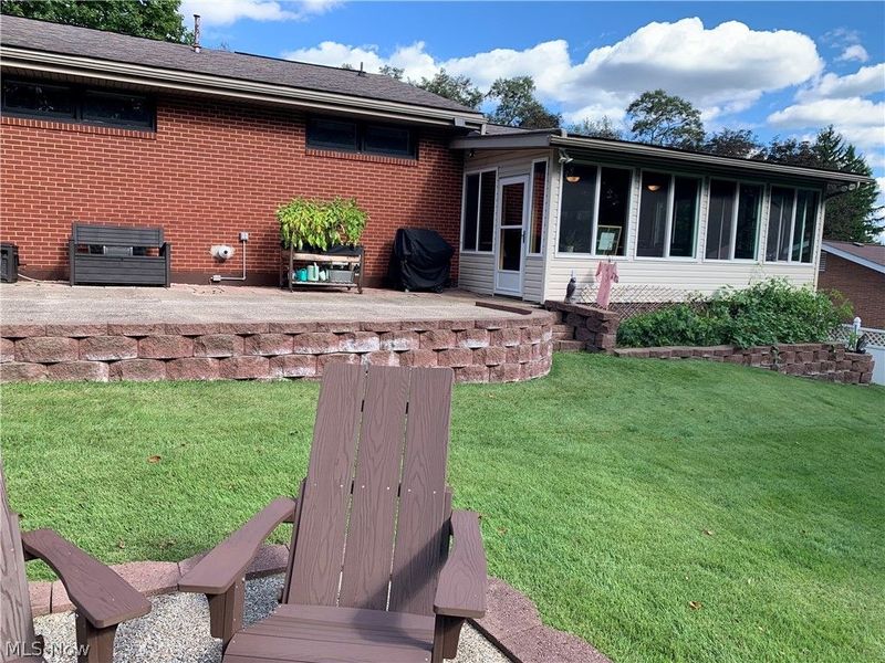 16891 Harding Avenue, East Liverpool, OH 43920 Photo 6