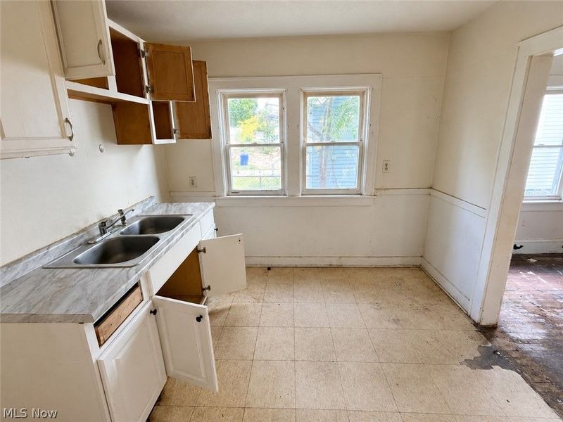 3698 E 143rd Street, Cleveland, OH 44120 Photo 10