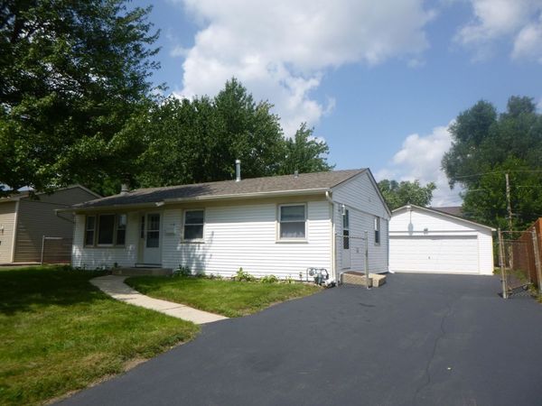 116 Del Rio Road , Carpentersville, IL 60110