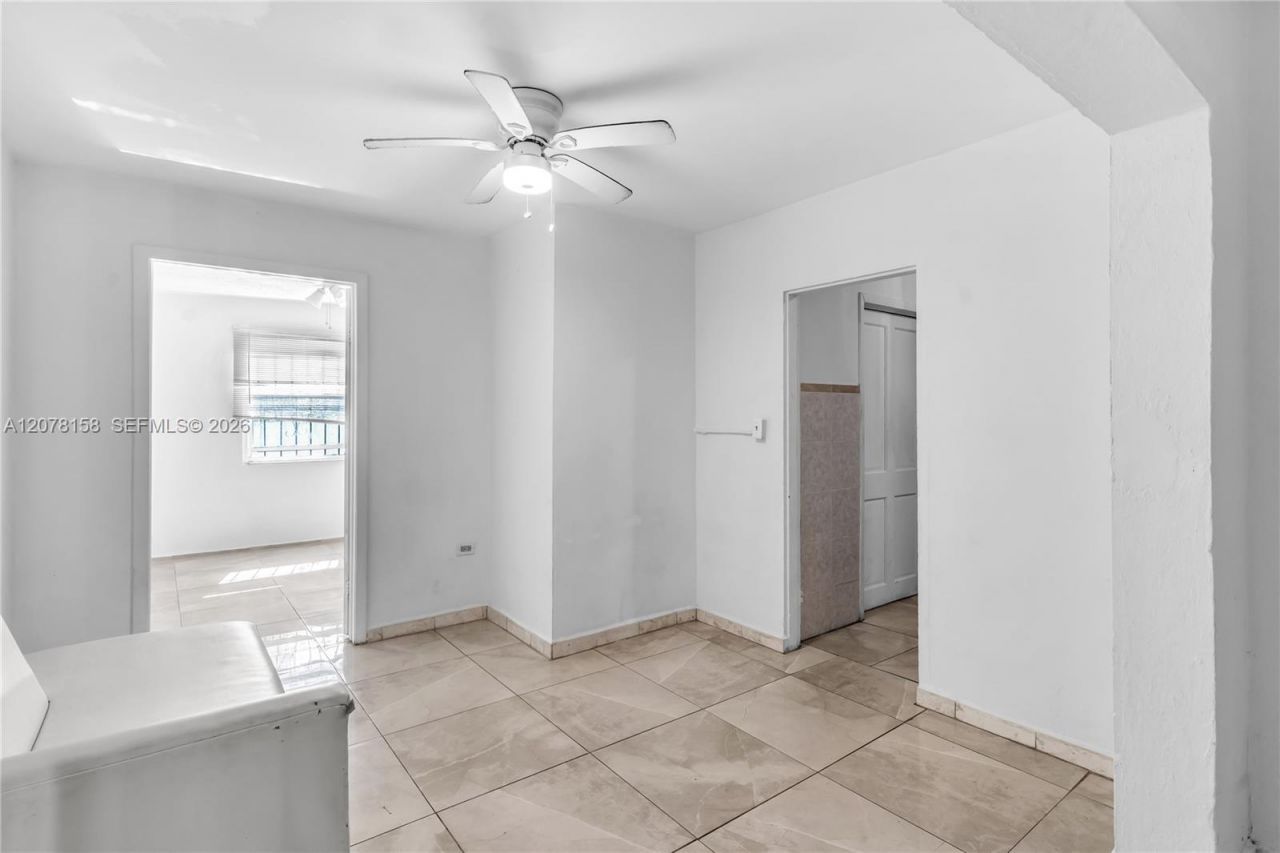 4727 NE 1st Ct , Miami, FL 33137 Photo