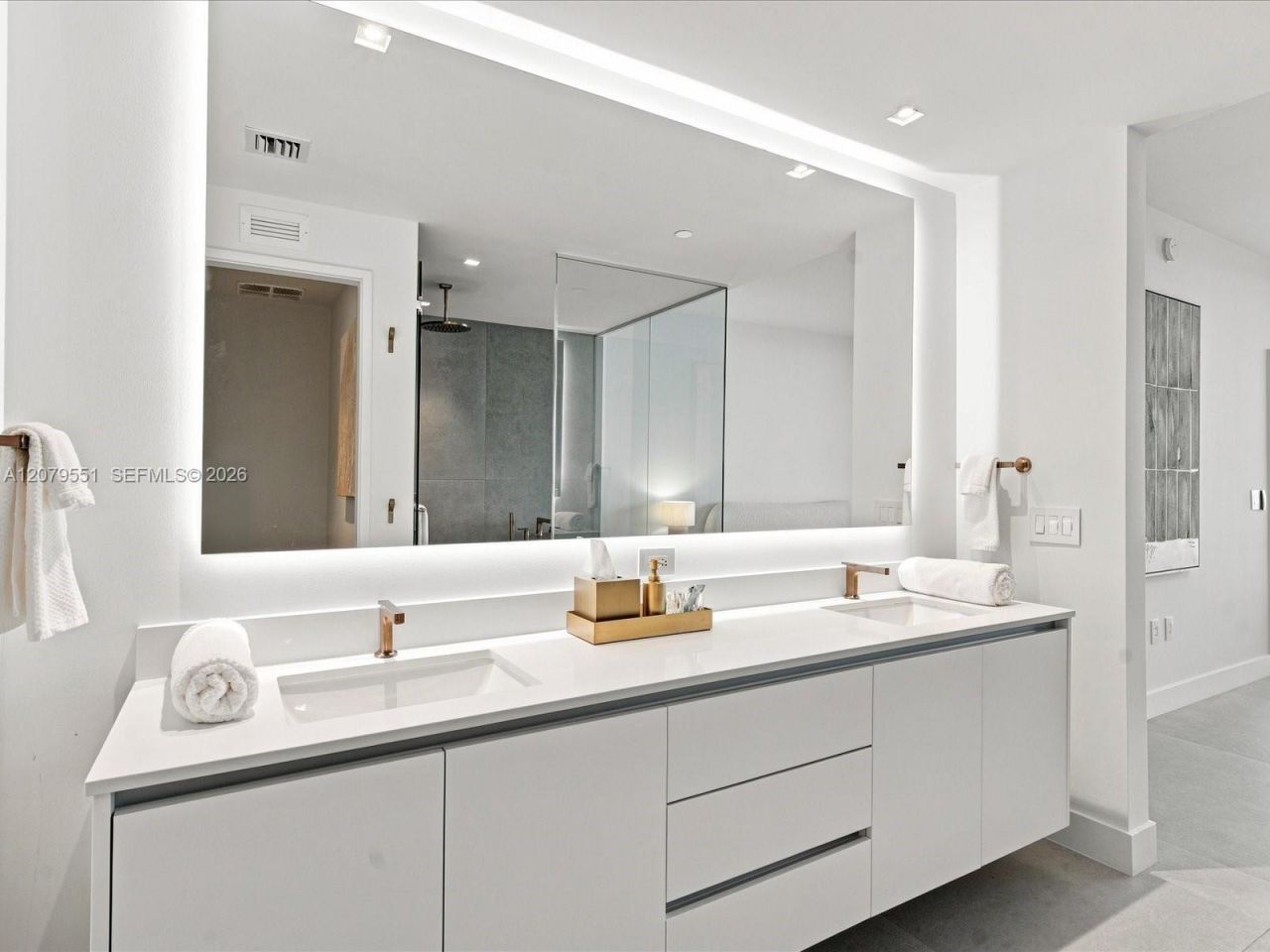 700 NE 24th St, Unit 5605, Miami, FL 33137 Photo
