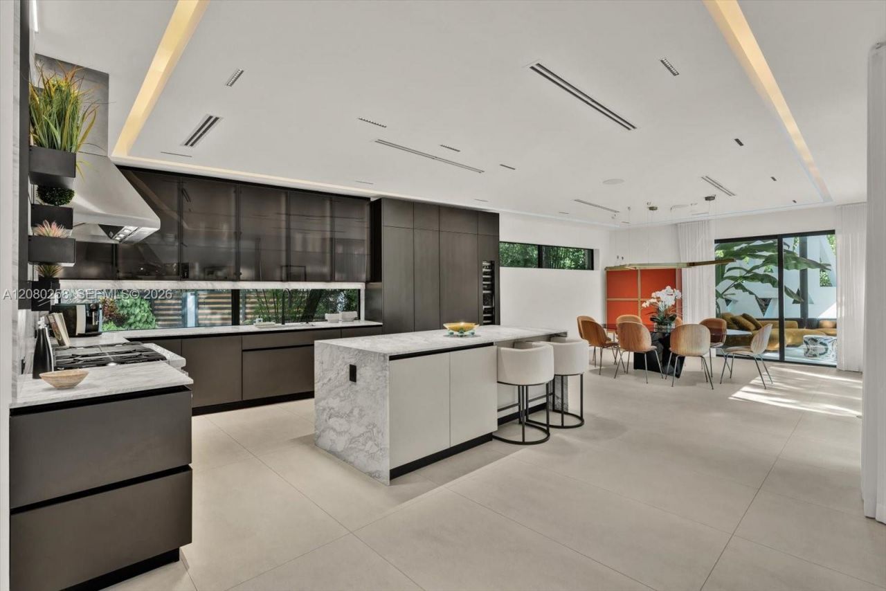 4181 Ingraham Hwy, Miami, FL 33133 Photo